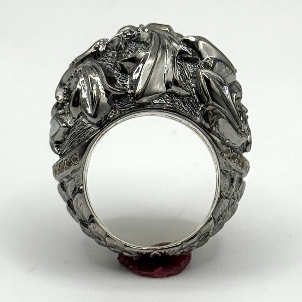 Gothic Ring - image 3